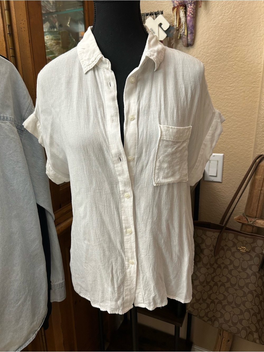 a.n.a Cream Button-Front Short Sleeve Pocket Shirt